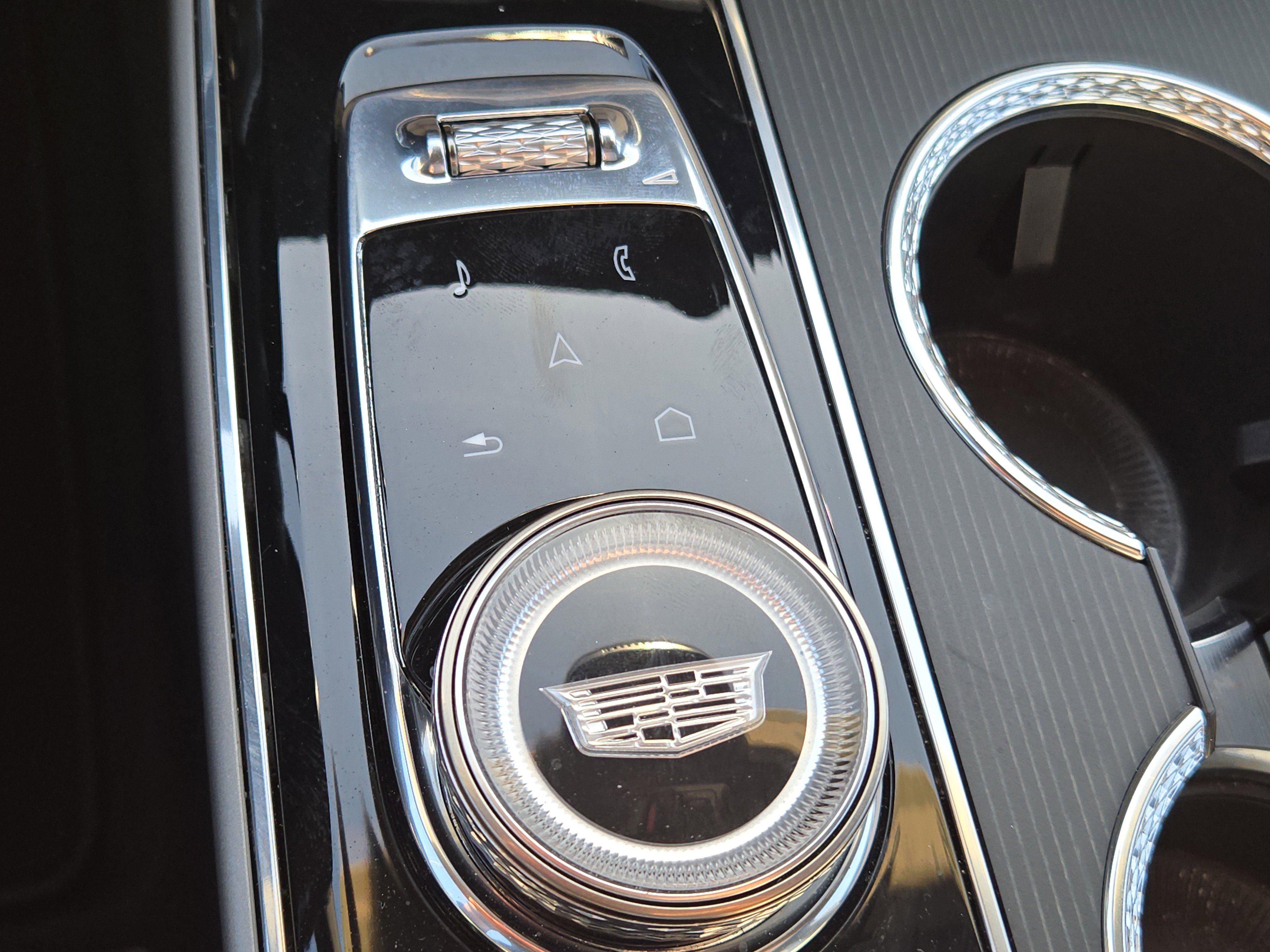 Used 2024 Cadillac Lyriq Luxury RWD image 32
