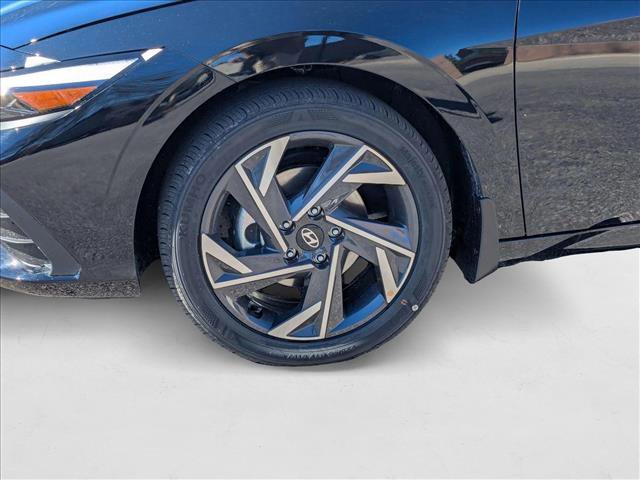 New 2025 Hyundai Elantra Sport FWD image 9