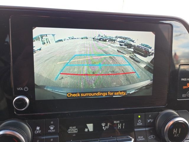 Used 2023 Toyota Highlander L image 15