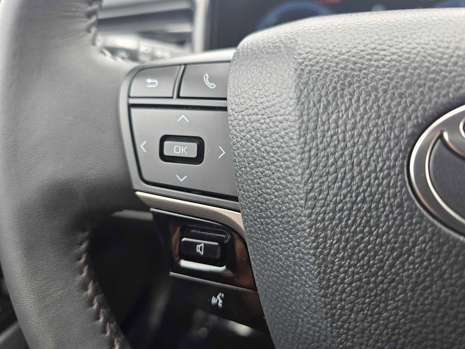 Used 2026 Toyota Camry XLE image 34