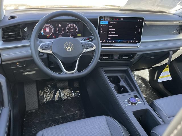 New 2026 Volkswagen Tiguan SE FWD image 6