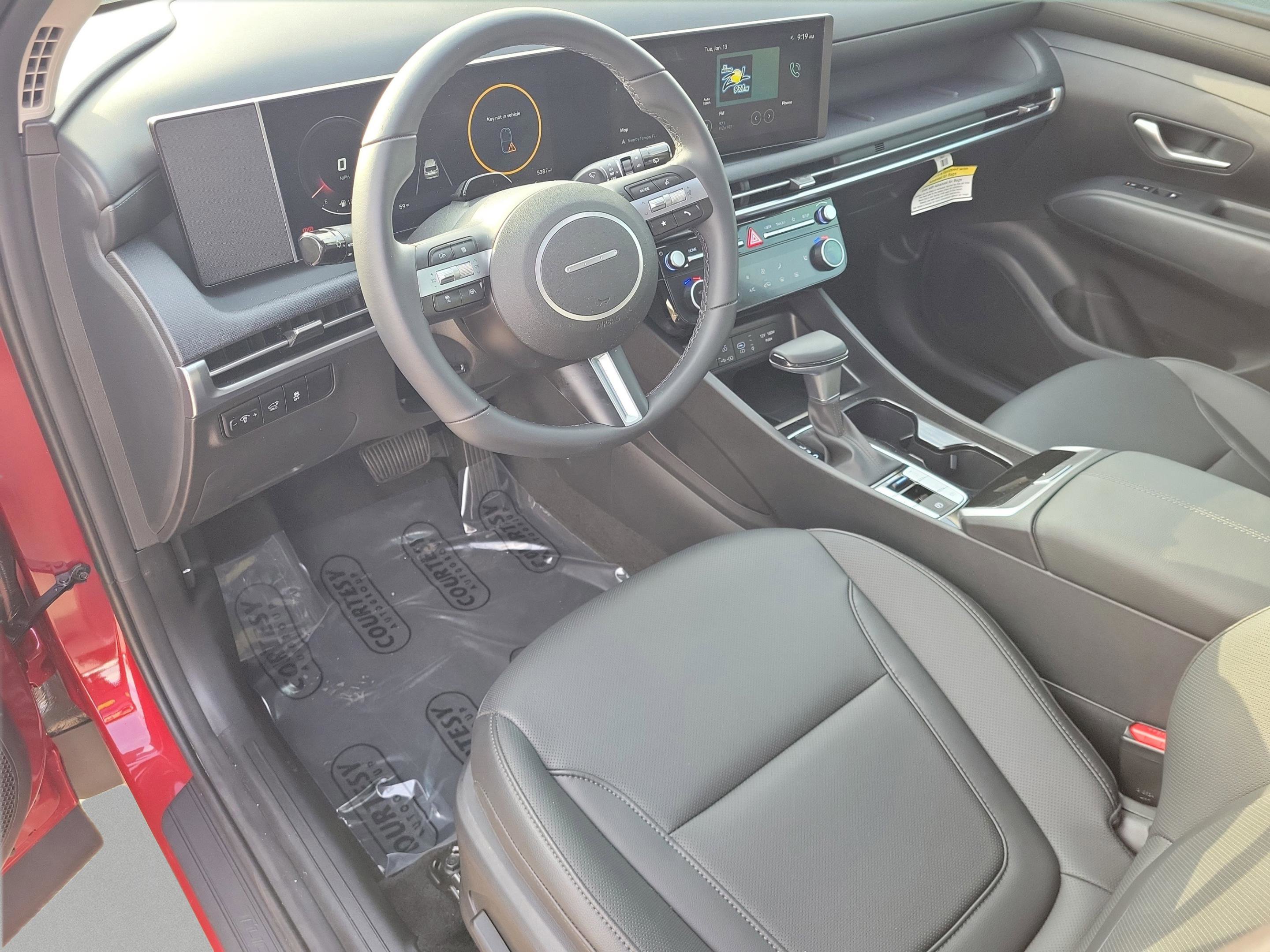 Used 2025 Hyundai Tucson SEL FWD image 82
