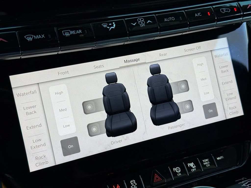 Used 2022 Jeep Grand Wagoneer Series II w/ Rear Seat Video Group 1 AWD/4WD image 6