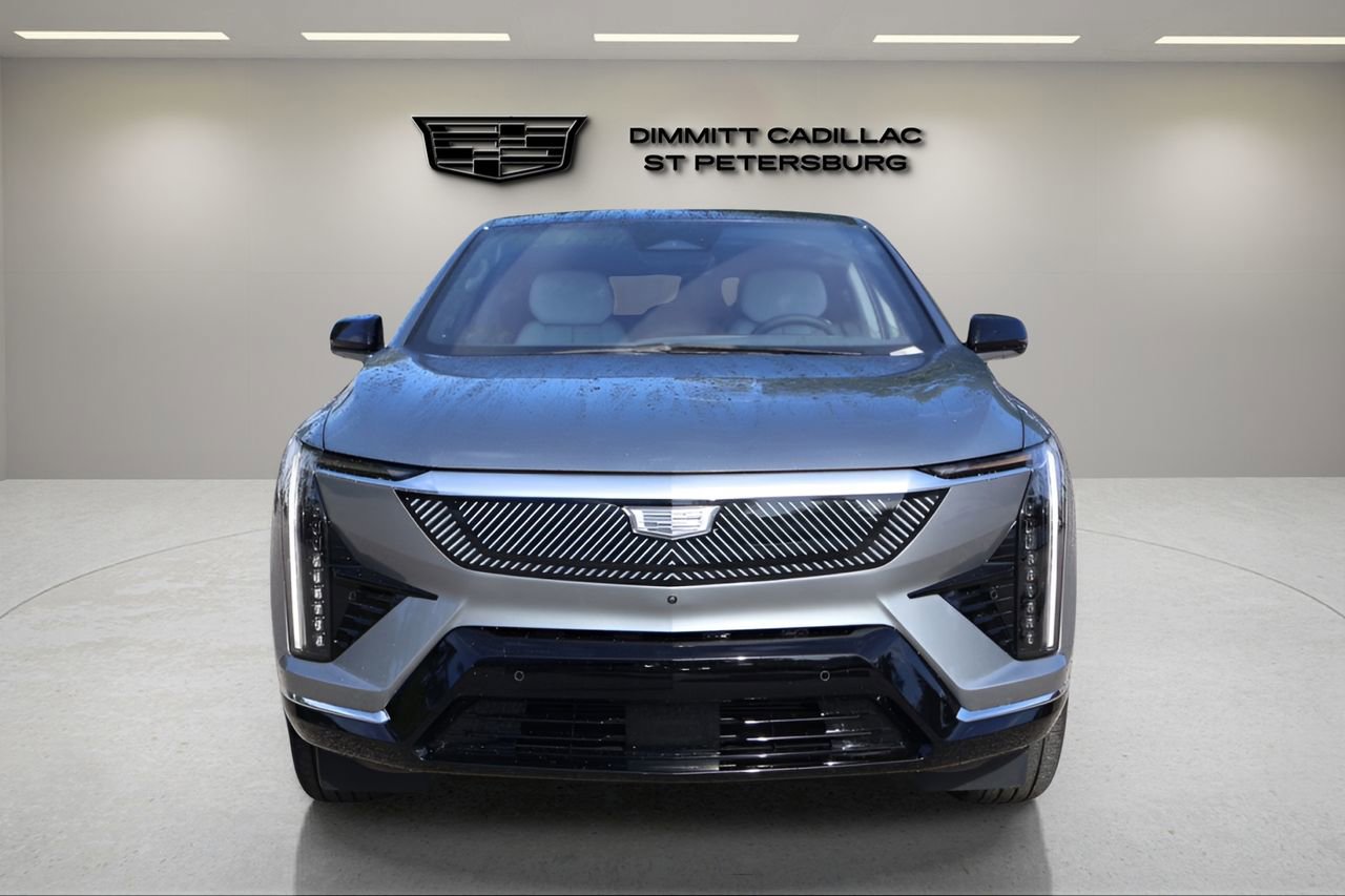 New 2026 Cadillac Optiq Luxury 2 RWD image 8