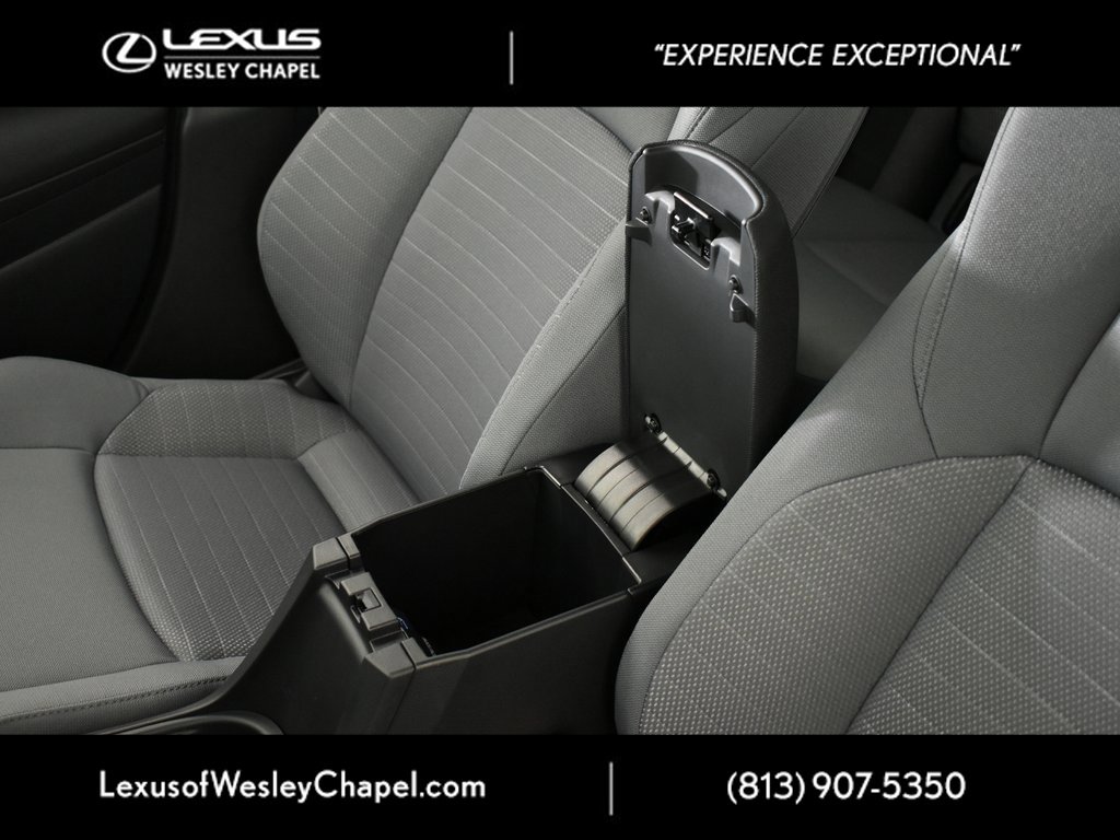 Used 2026 Toyota Corolla SE image 32