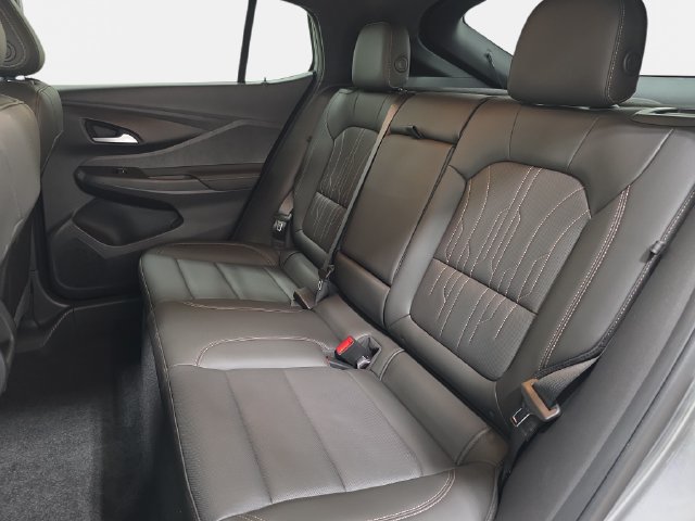 Used 2024 Buick Envista Avenir FWD image 13