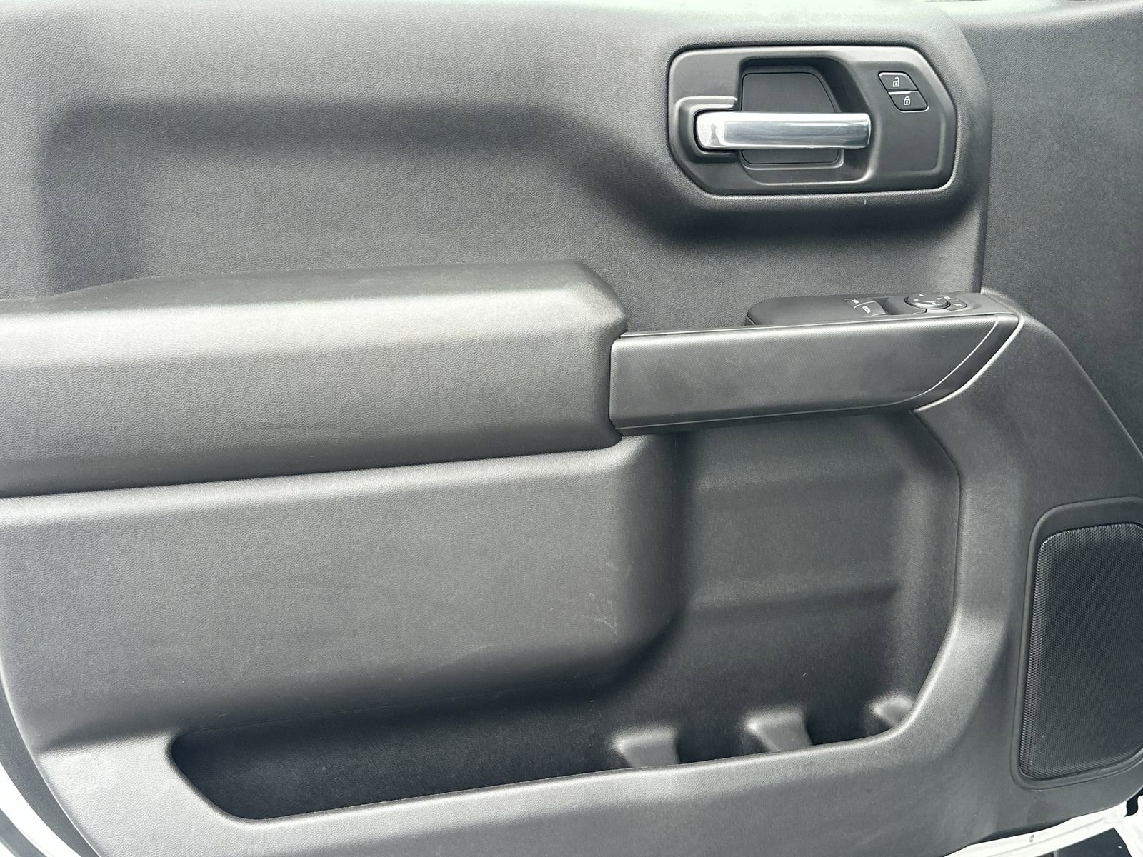 Certified 2025 Chevrolet Silverado 1500 W/T RWD image 14