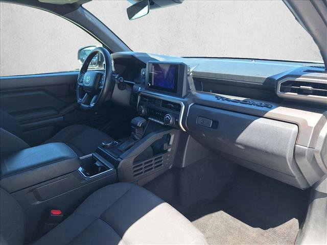 Used 2024 Toyota Tacoma SR5 AWD/4WD image 18
