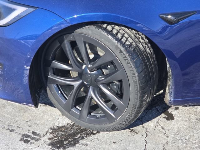 Used 2022 Tesla Model S Plaid image 19