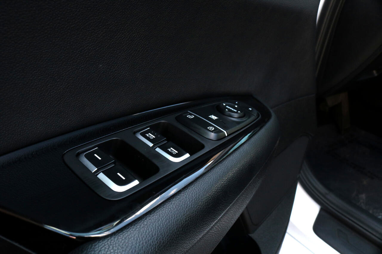 Used 2019 Kia Optima SX image 19