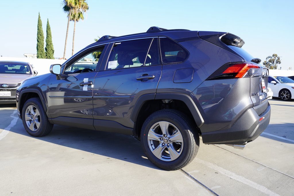 New 2025 Toyota RAV4 XLE image 4