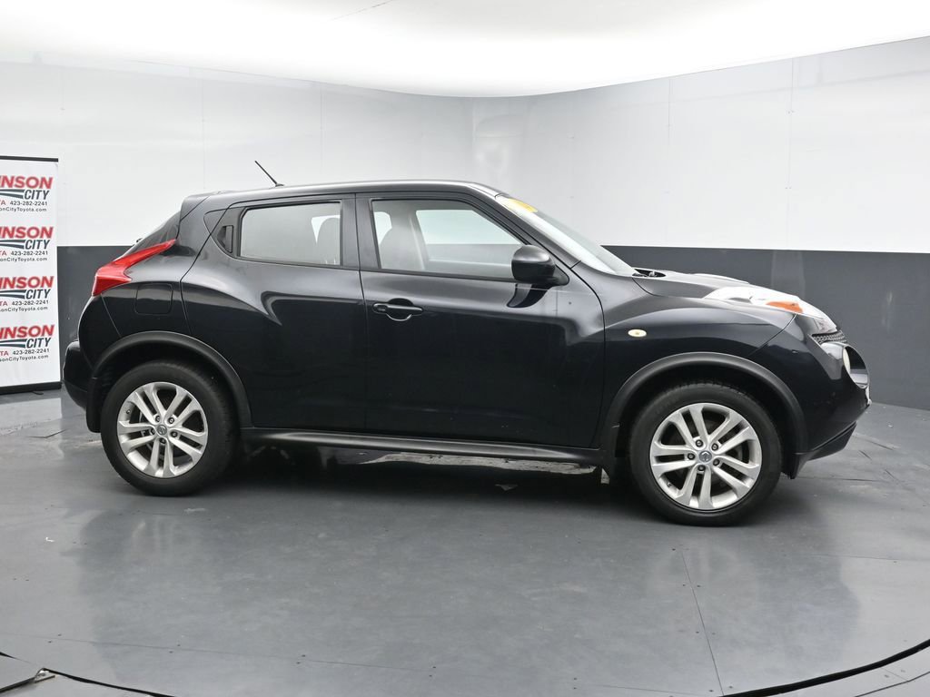 Used 2014 Nissan Juke S FWD image 9