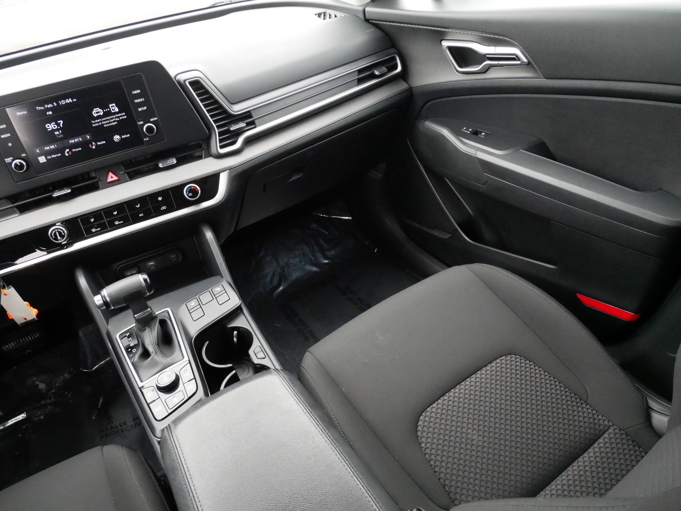 Used 2023 Kia Sportage LX image 11