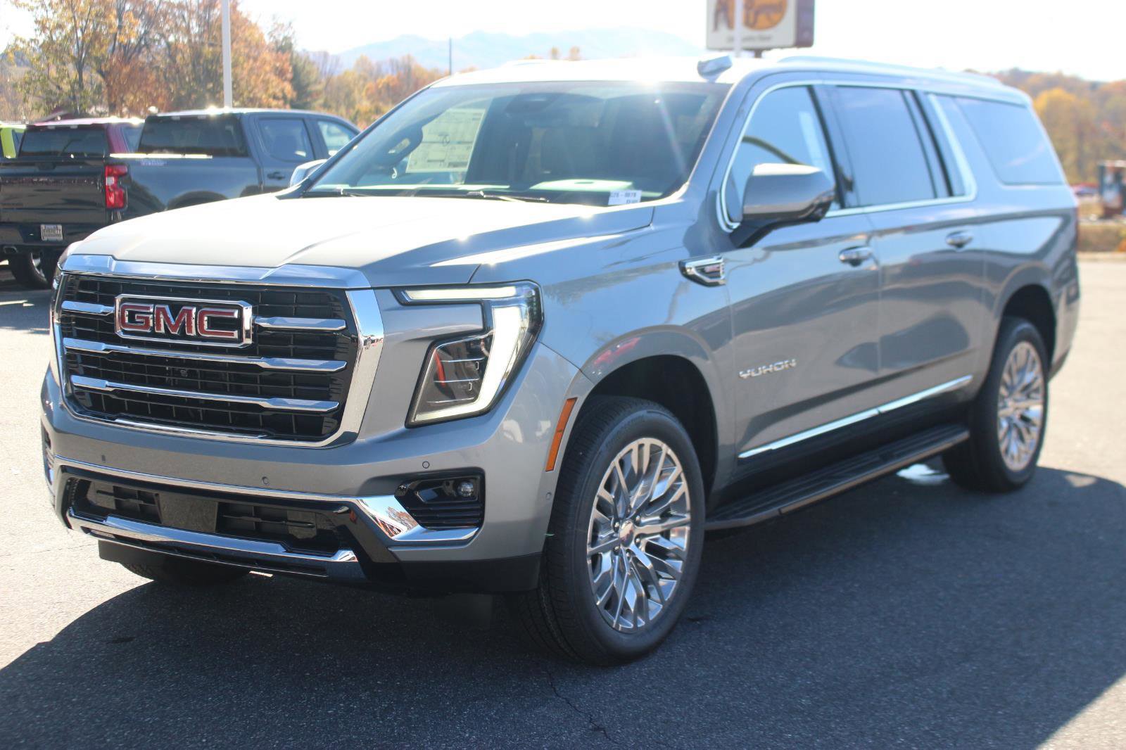 New 2026 GMC Yukon XL Elevation w/ LPO, Floor Liner Package image 3