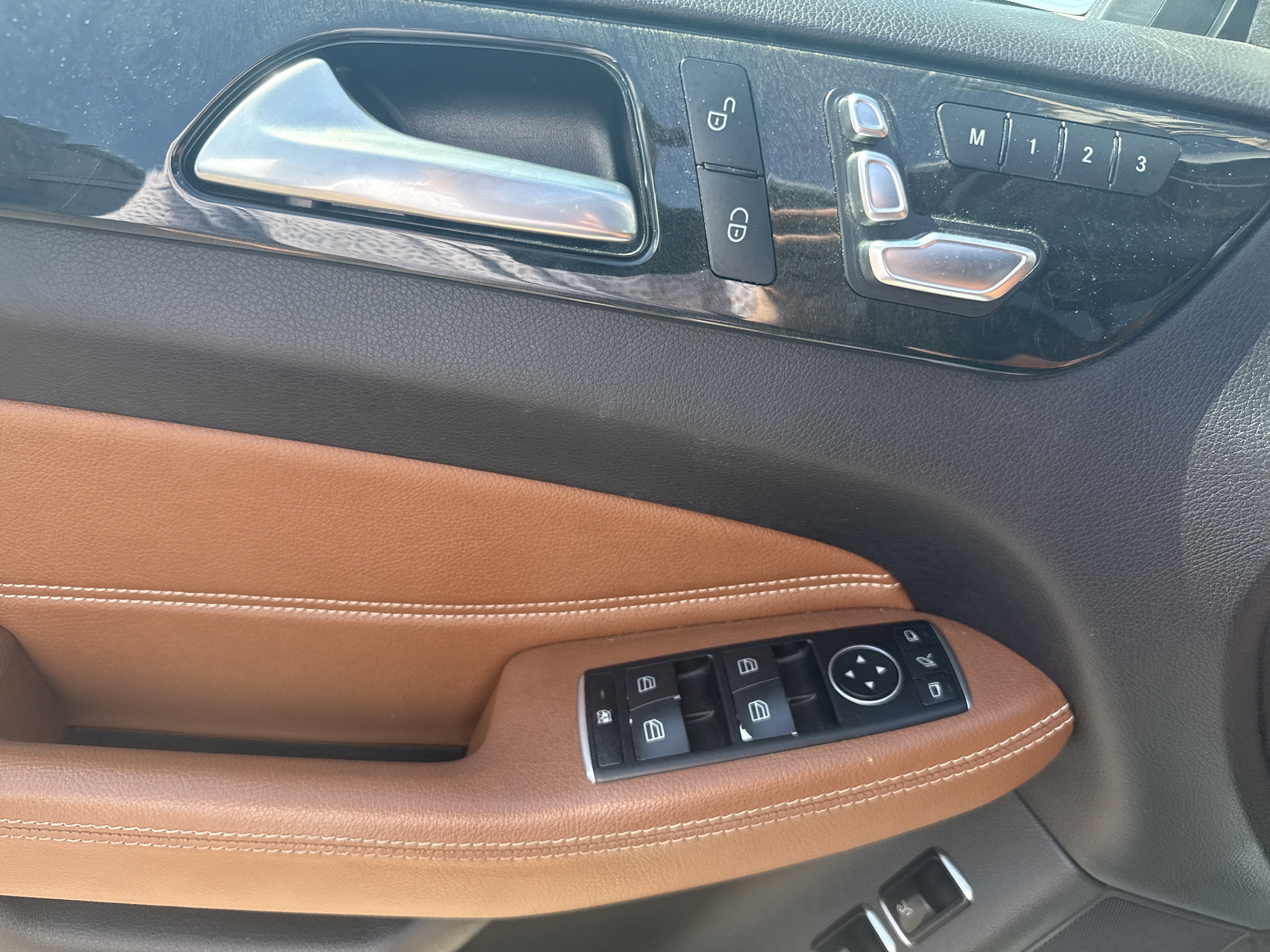 Used 2018 Mercedes-Benz GLS 450 4MATIC image 16