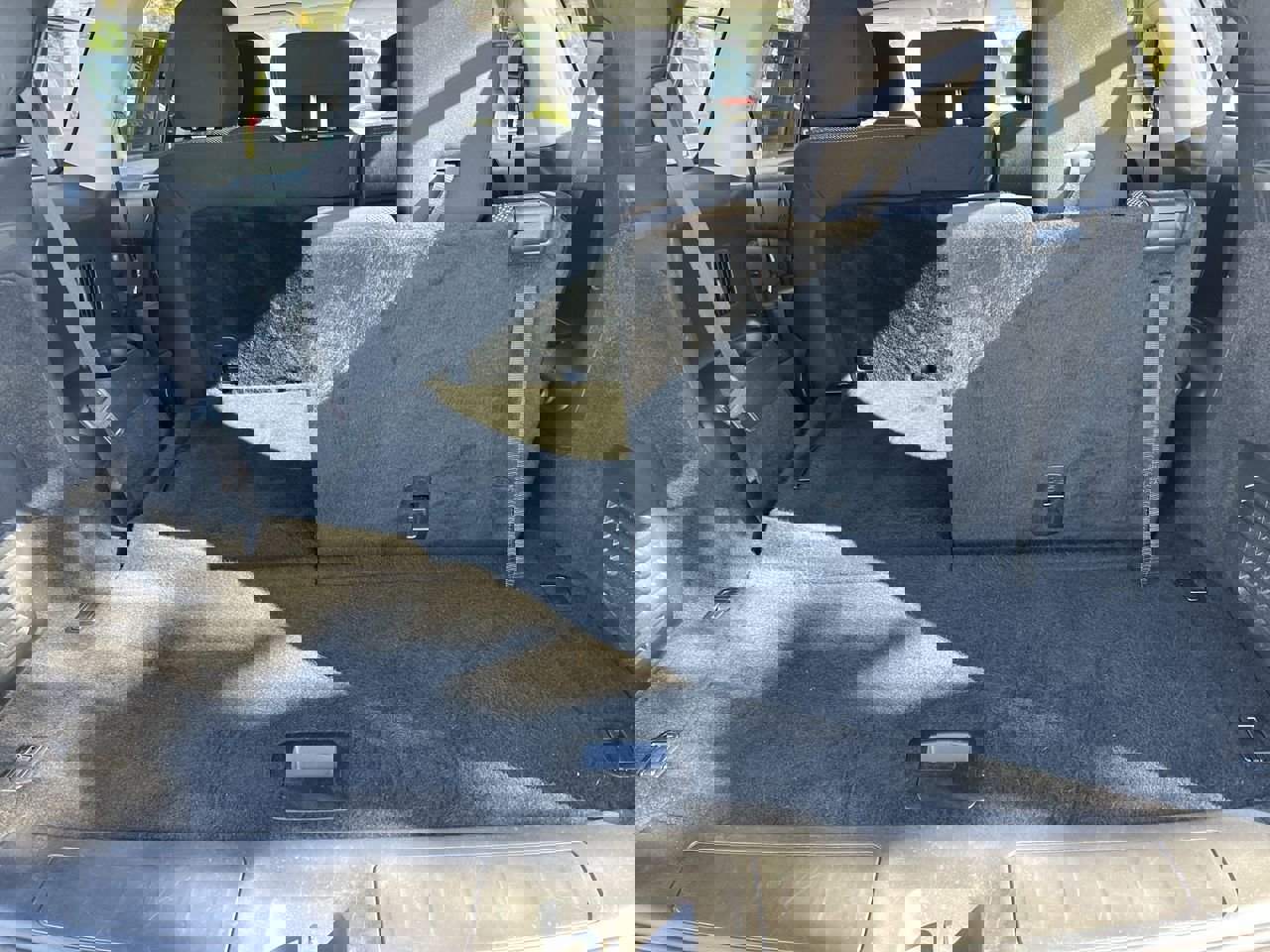 Used 2020 Nissan Pathfinder SV image 34