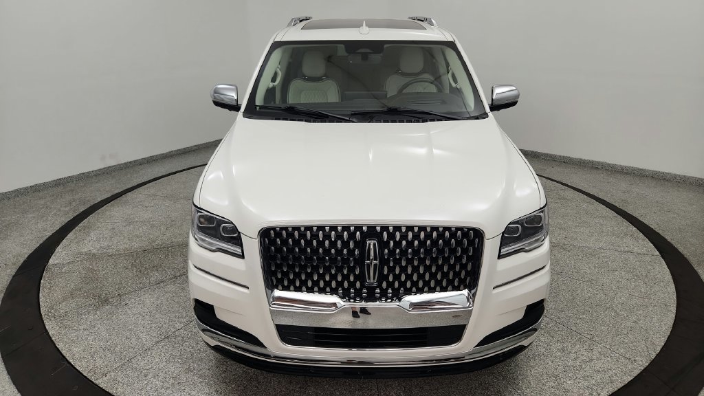 Used 2024 Lincoln Navigator Black Label AWD/4WD image 10