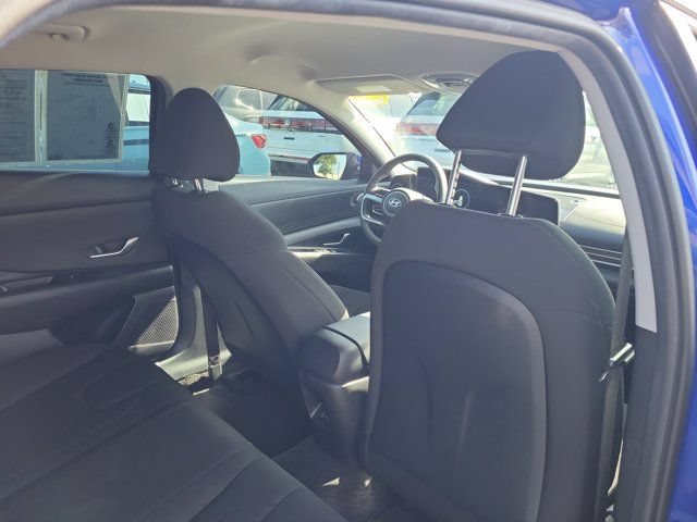 Used 2024 Hyundai Elantra SEL FWD image 10