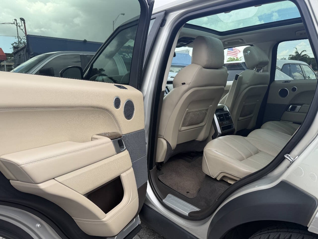 Used 2015 Land Rover Range Rover Sport HSE AWD/4WD image 20