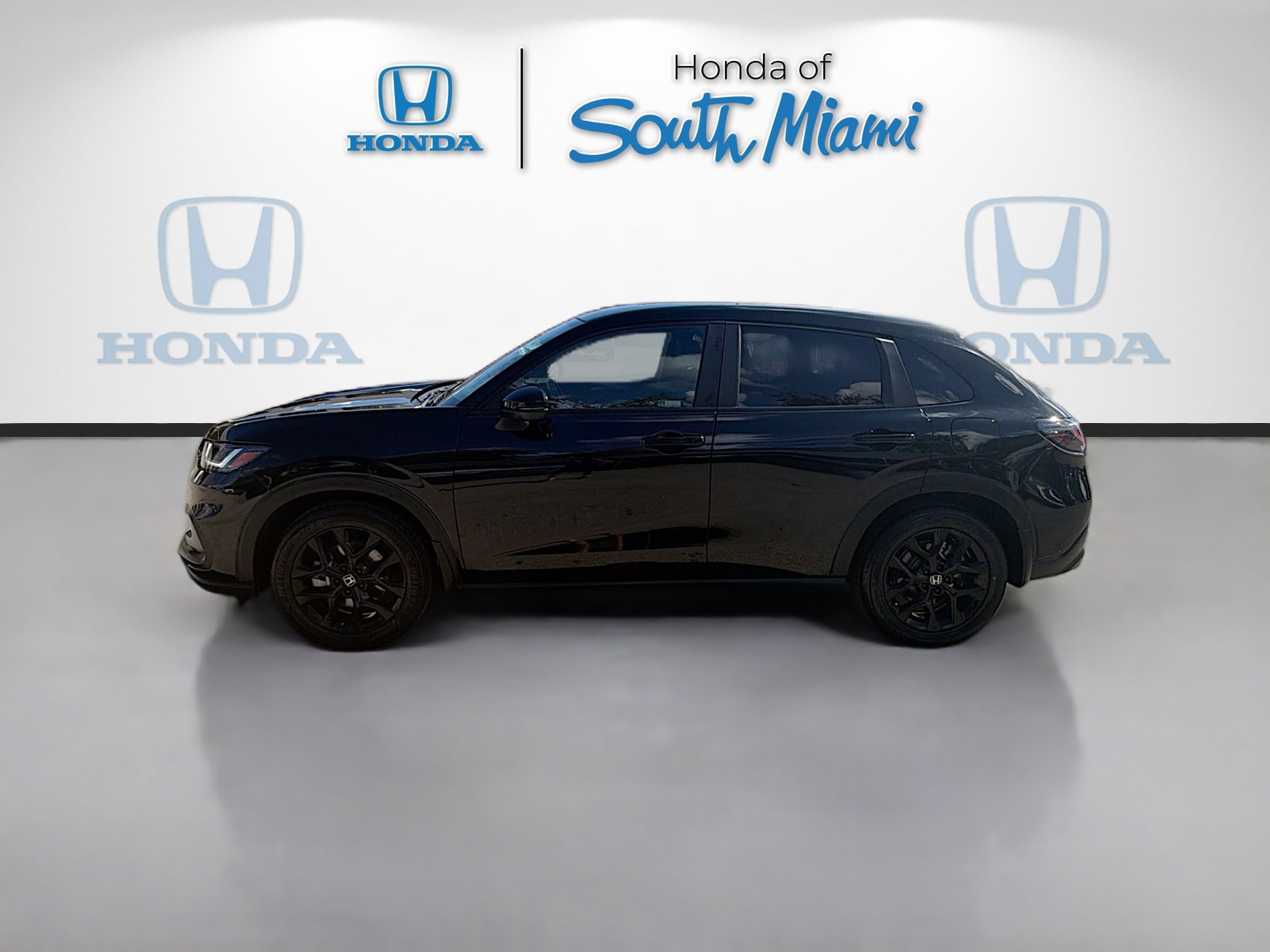 Used 2024 Honda HR-V Sport image 4