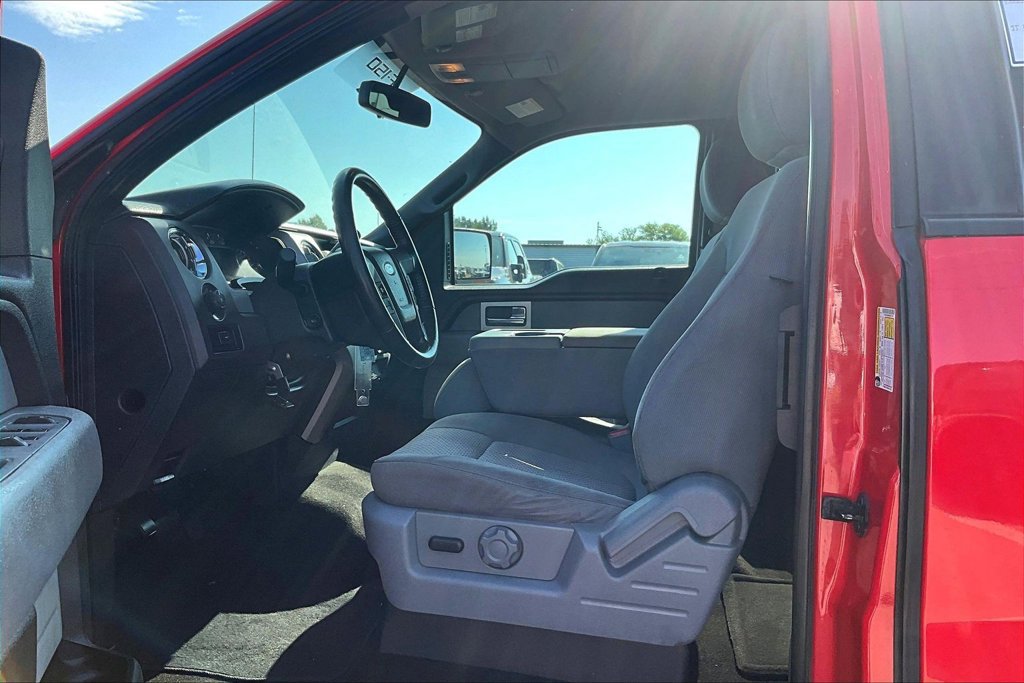 Used 2011 Ford F150 XLT w/ XLT Chrome Pkg RWD image 26