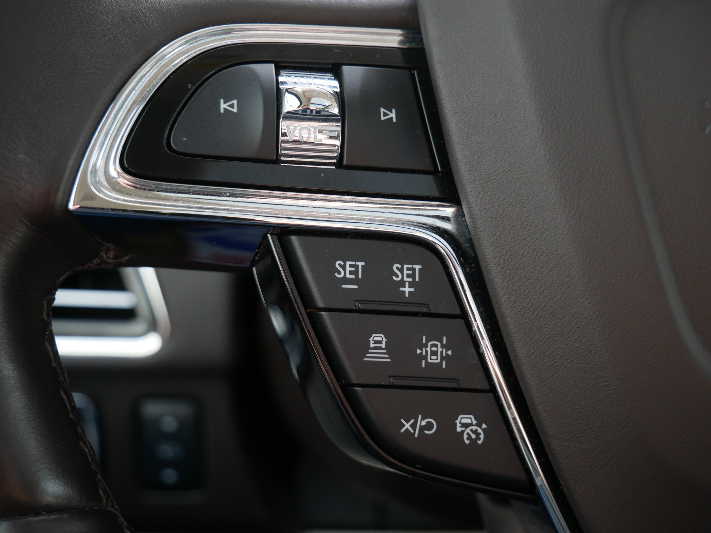 Used 2024 Lincoln Navigator Black Label AWD/4WD image 15