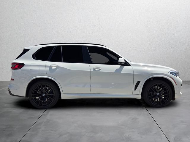 Used 2021 BMW X5 M50i w/ Executive Package AWD/4WD image 5