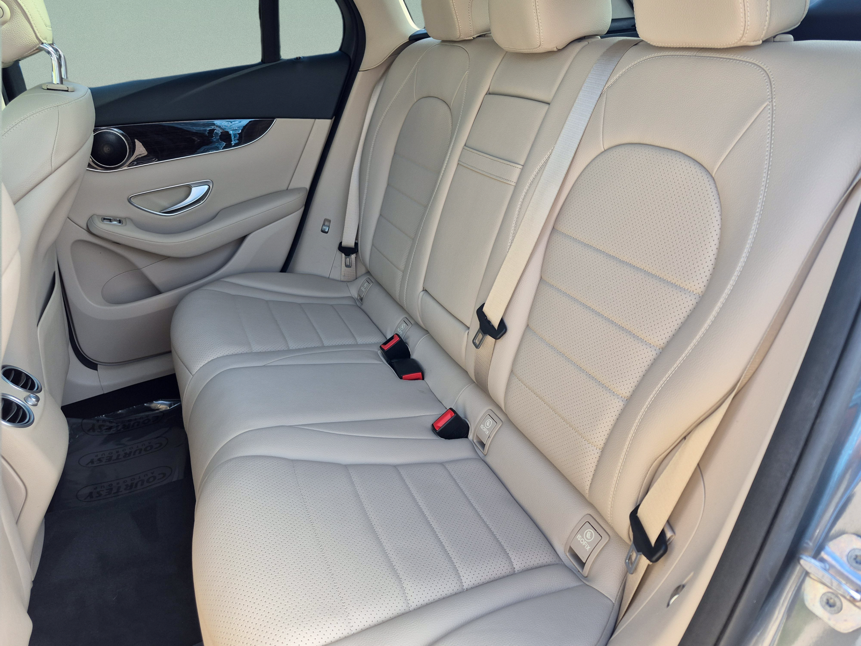 Used 2017 Mercedes-Benz GLC 300 image 17