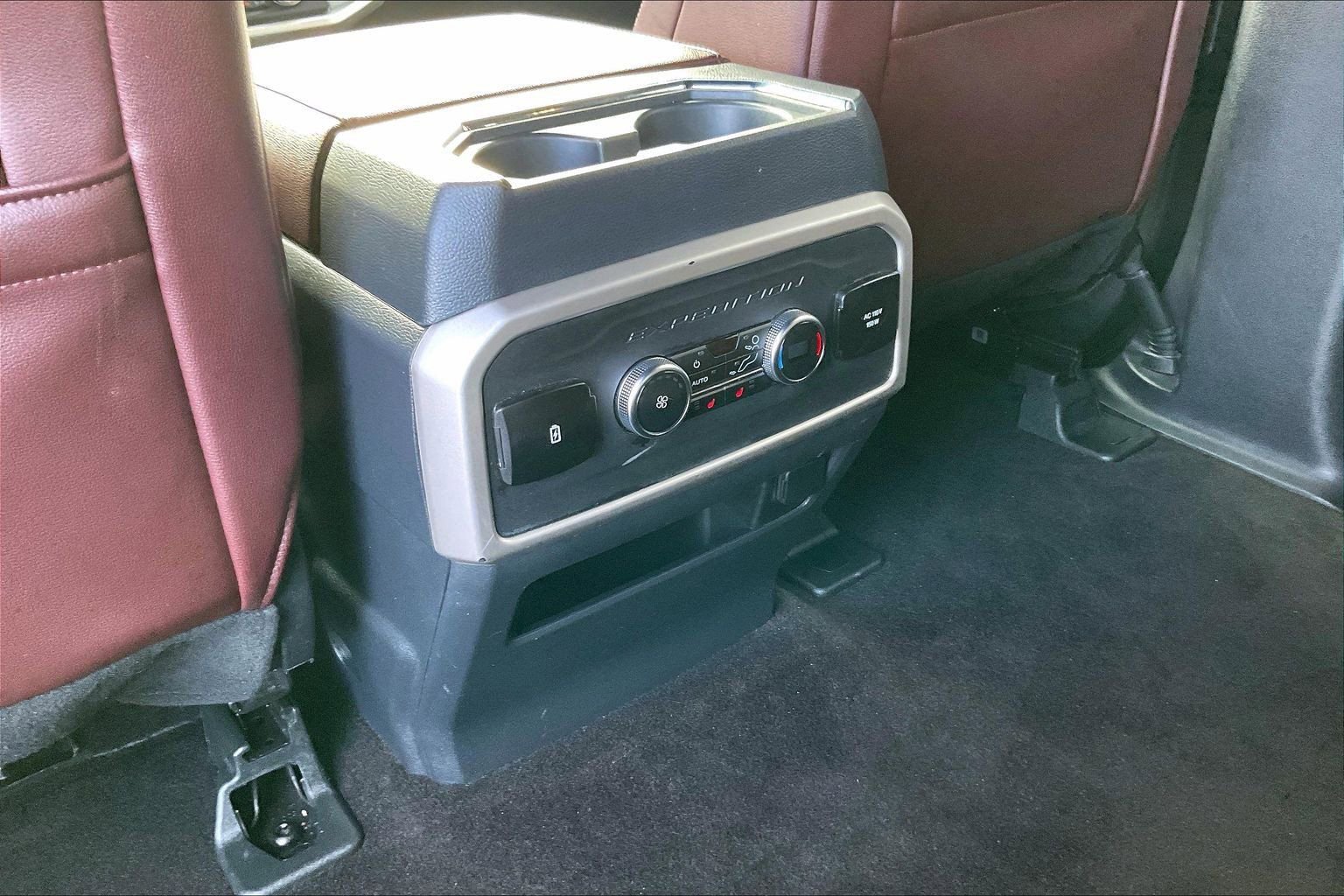 Used 2023 Ford Expedition Limited image 33