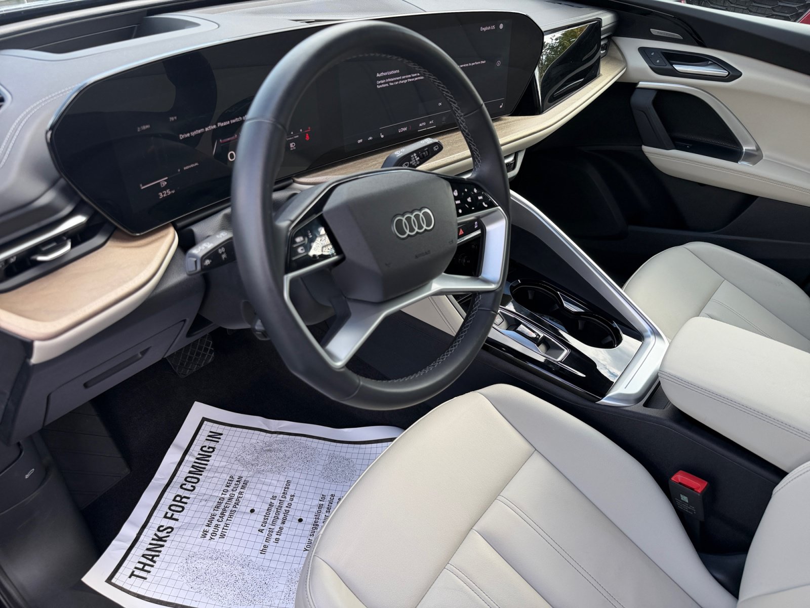 Used 2025 Audi Q5 Premium Plus w/ Premium Plus AWD/4WD image 4