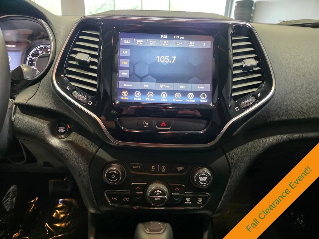 Used 2020 Jeep Cherokee Limited FWD image 10