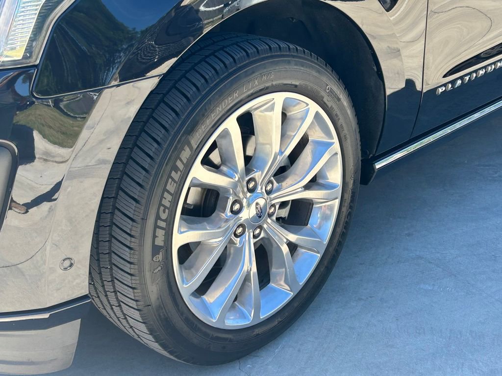 Used 2019 Ford Expedition Platinum RWD image 9