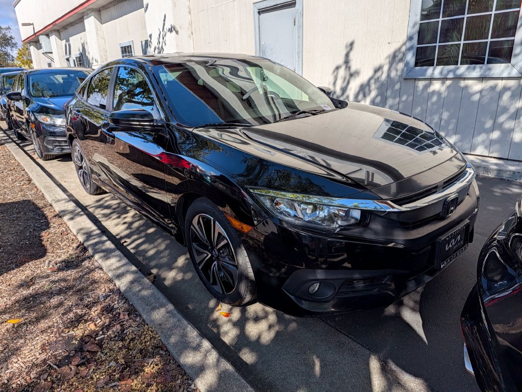 Used 2018 Honda Civic EX-L image 8