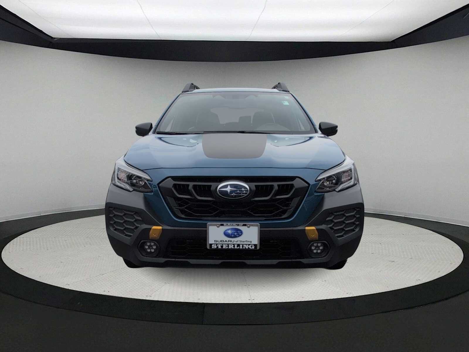 Used 2025 Subaru Outback Wilderness AWD/4WD image 3