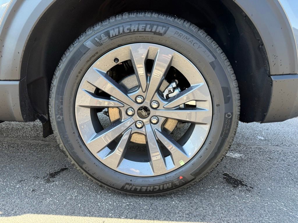 New 2026 Ford Explorer Active AWD/4WD image 24