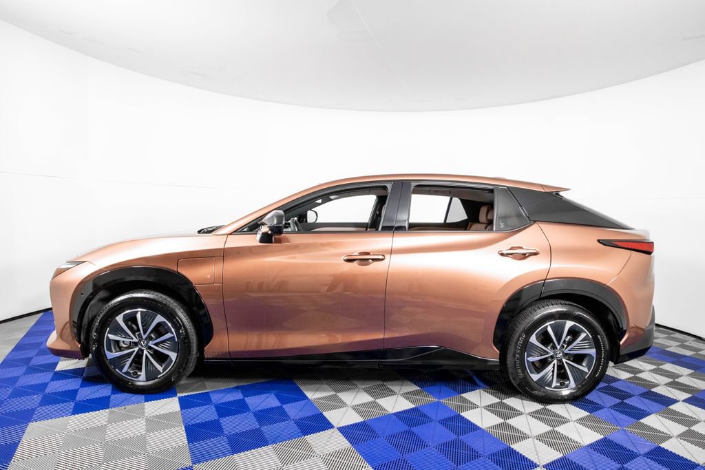 Used 2024 Lexus RZ 300e Premium w/ Technology Package image 8