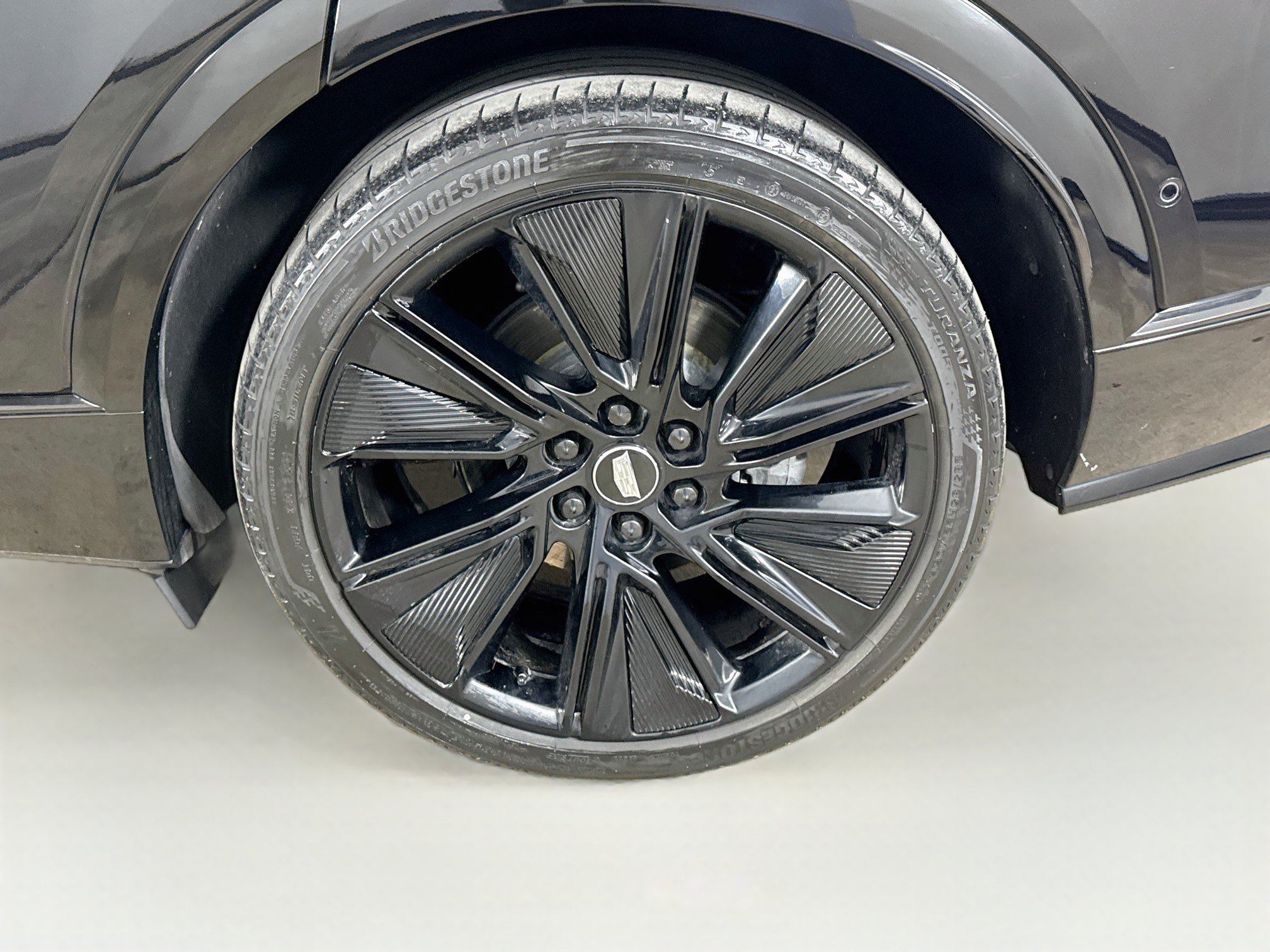 Used 2023 Cadillac Lyriq 2WD image 33