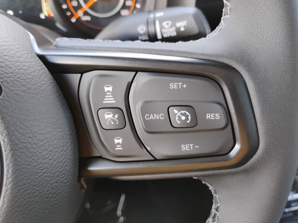 New 2025 Jeep Gladiator Mojave w/ Convenience Group image 38