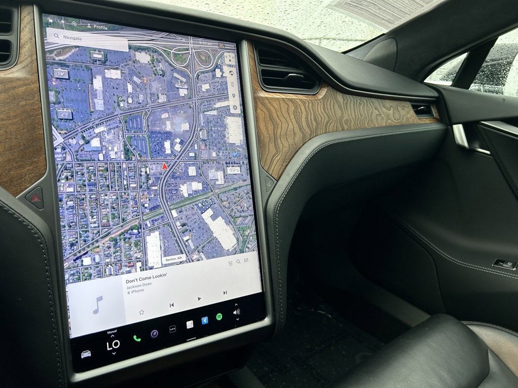 Used 2020 Tesla Model S Long Range Plus image 23