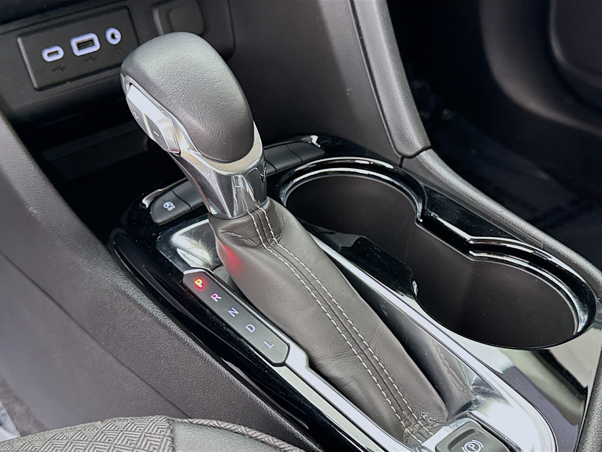 Used 2023 Buick Encore GX Select w/ Sport Touring Package image 17