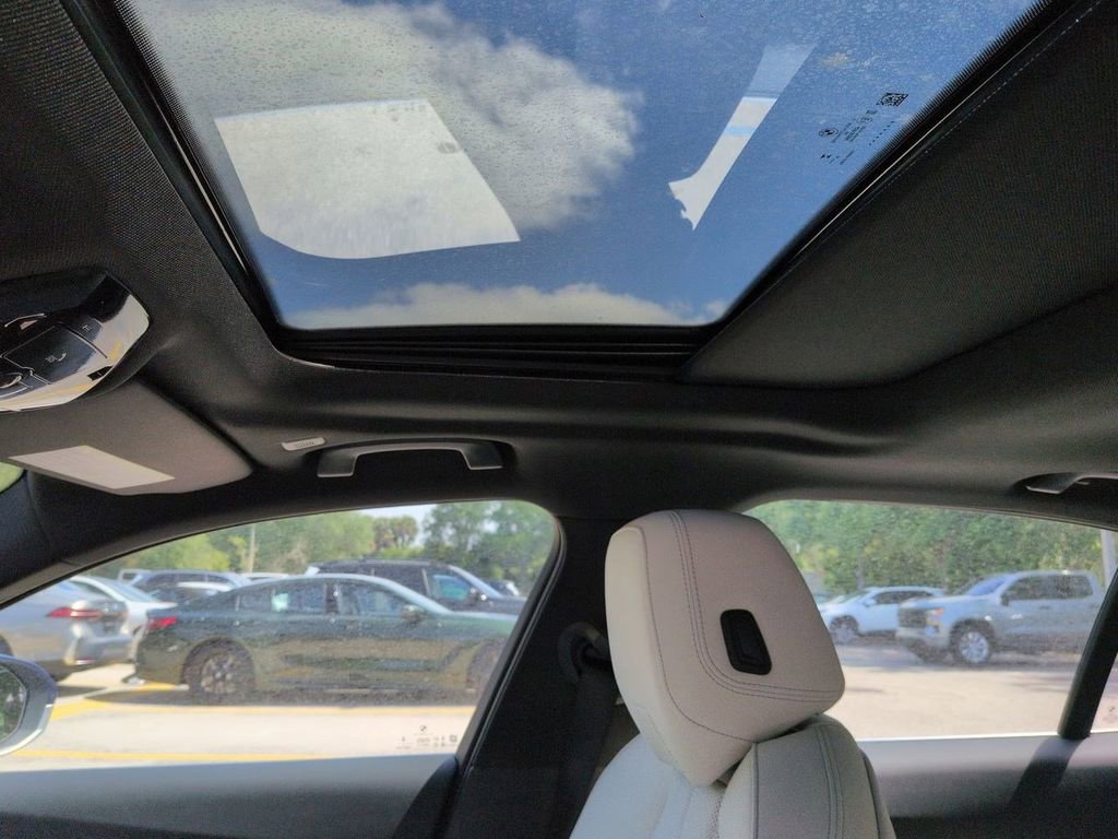 New 2026 BMW i5 eDrive40 w/ Premium Package AWD/4WD image 20