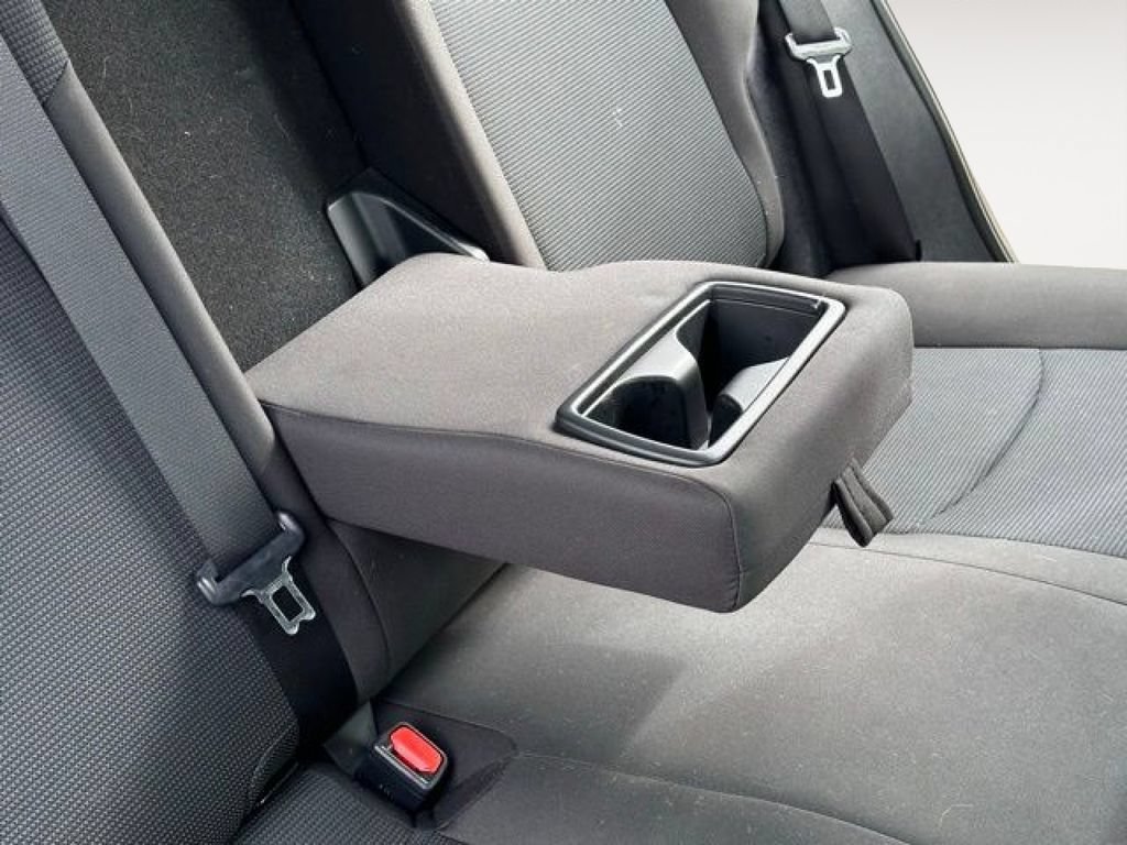 Used 2022 Toyota RAV4 LE w/ Carpet Mat Package (TMS) AWD/4WD image 24
