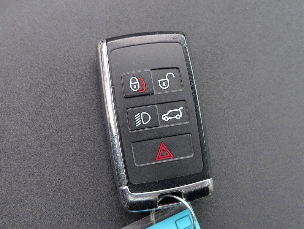 Used 2019 Land Rover Discovery HSE AWD/4WD image 34