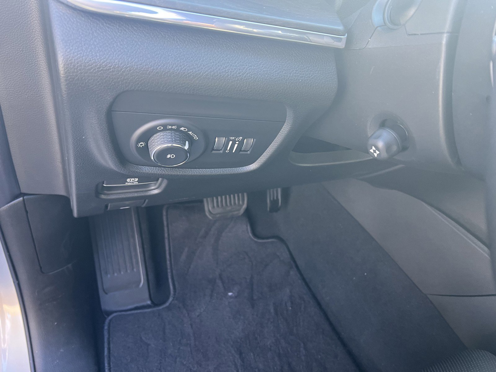 New 2025 Jeep Grand Cherokee L Overland w/ Luxury Tech Group IV image 22