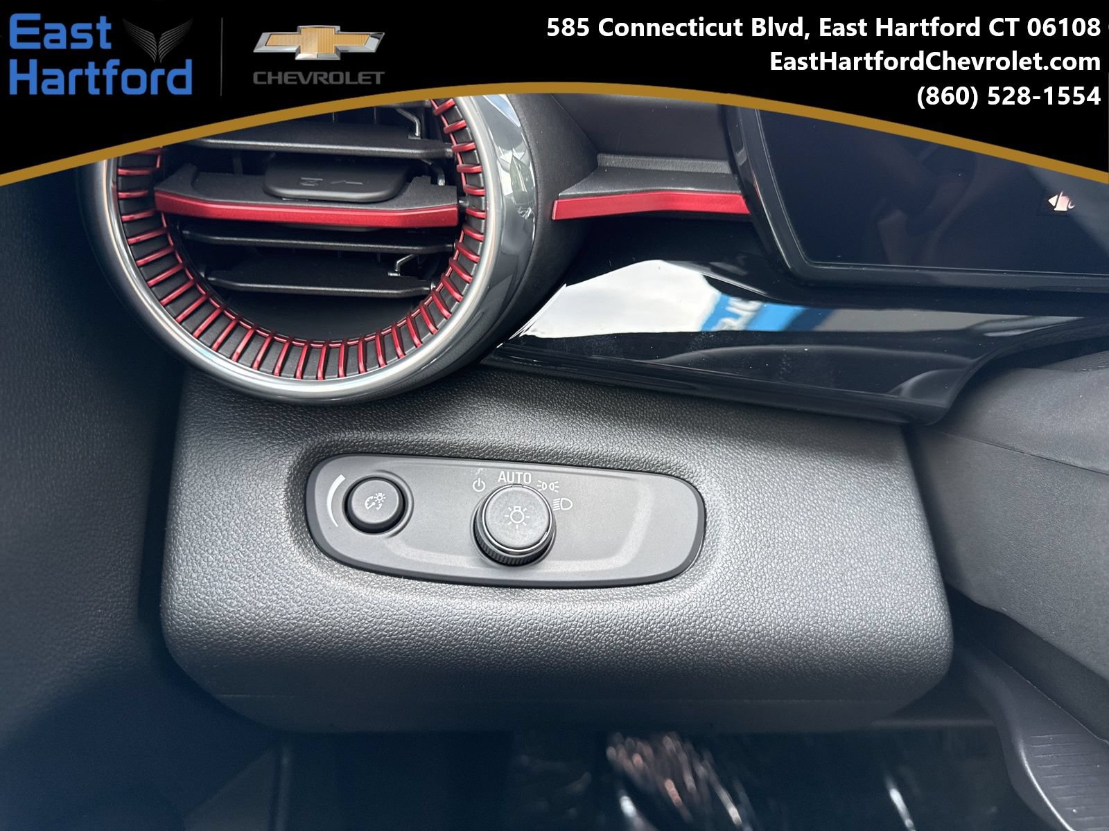 New 2026 Chevrolet Trax RS w/ Driver Confidence Package FWD image 33