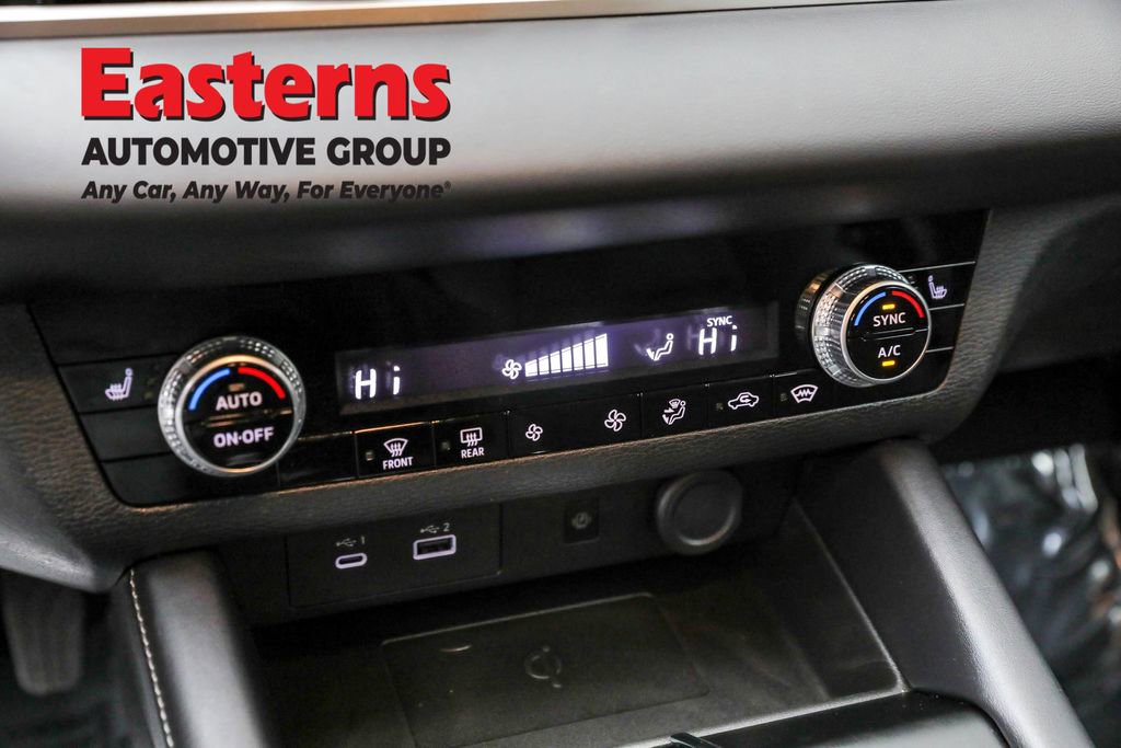 Used 2023 Mitsubishi Outlander SE image 19