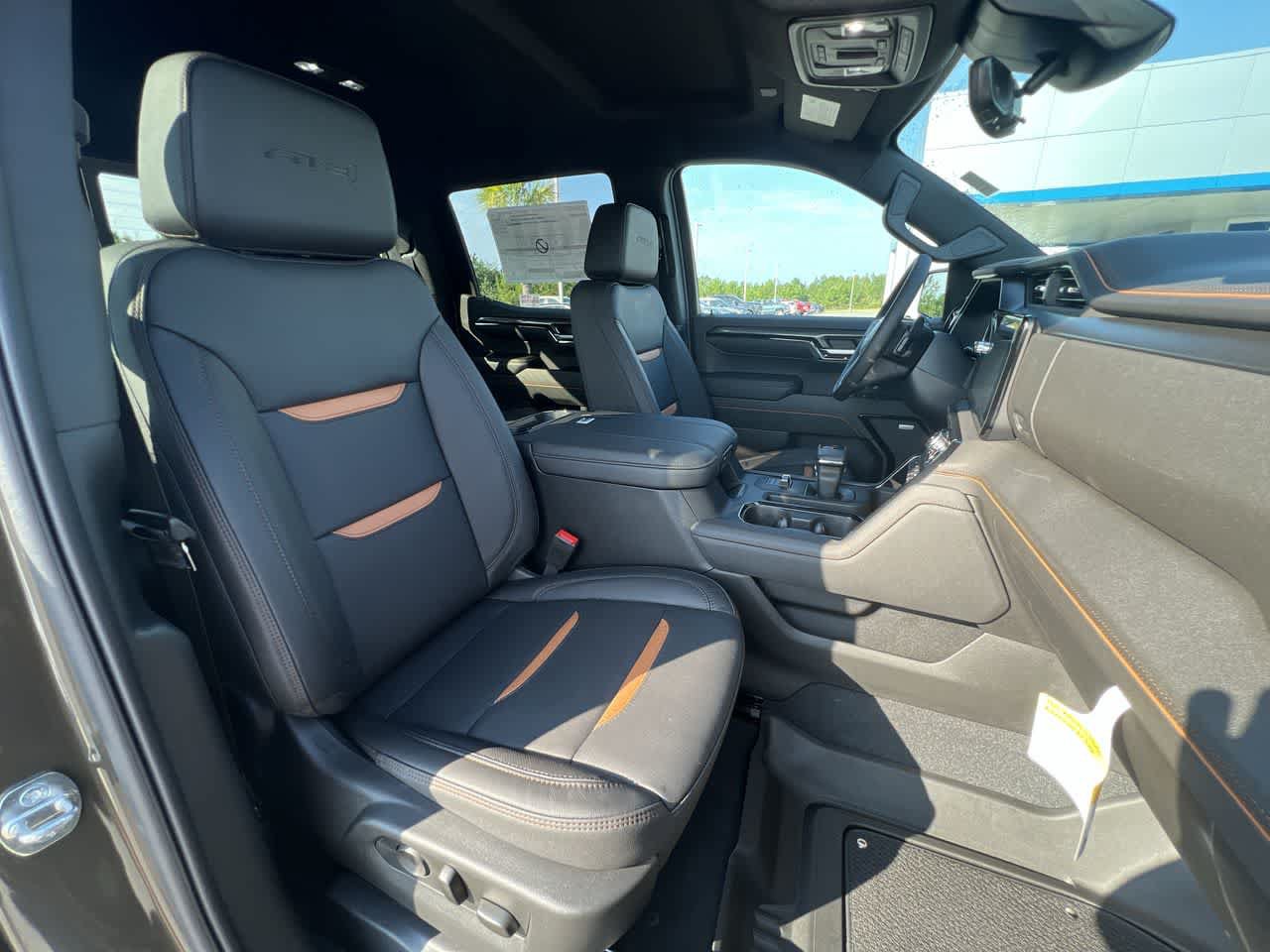 Used 2023 GMC Sierra 1500 AT4 w/ AT4 Premium Package AWD/4WD image 28