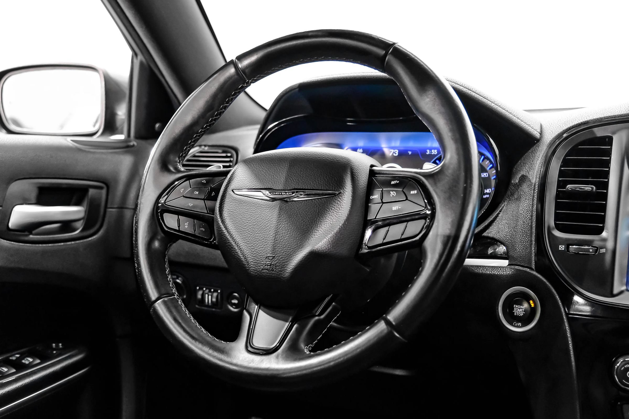 Used 2018 Chrysler 300 S w/ 300S Premium Group RWD image 25