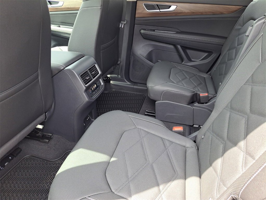 New 2026 Volkswagen Atlas SE image 23