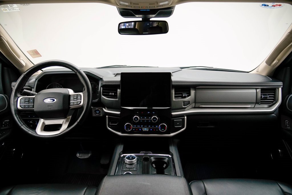 Used 2024 Ford Expedition Max XLT image 27